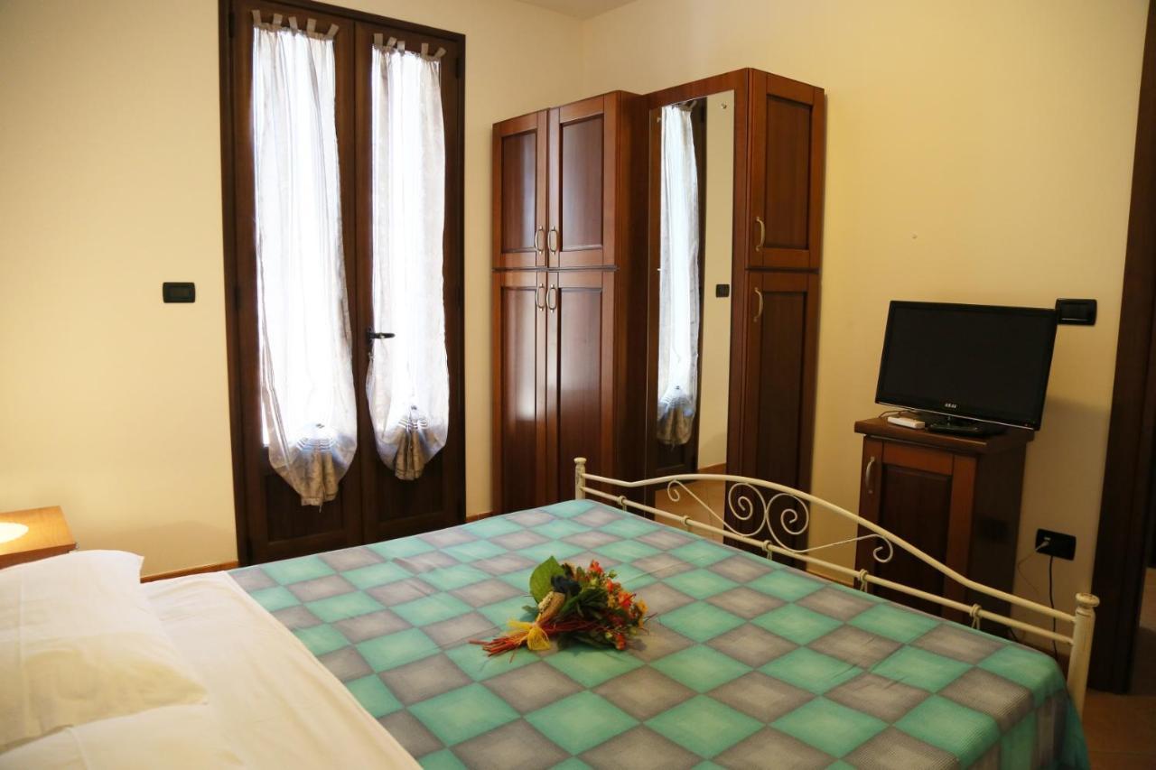 Damiavacanze Casa Vacanza Al Mare A Torre Vado Lägenhet Exteriör bild